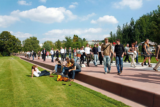 Berliners socializing