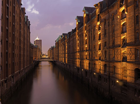 Hamburg waterway at night