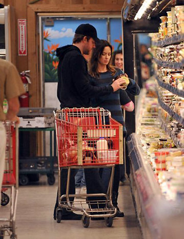 Emily Blunt with husband John Krasinski at a local supermarket