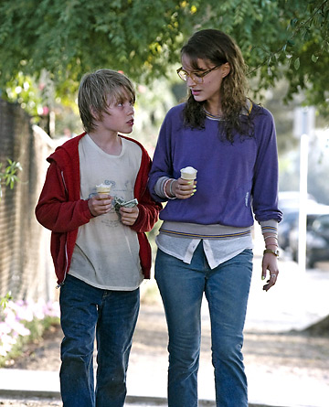 Devin Brochu as TJ with Natalie Portman in a scene from the movie Hesher