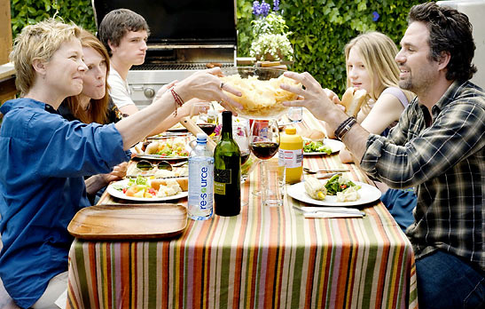 Mark Rufalo with Annette Being, Julianne Moore, Josh Hutcherson, and Mia Wasikowska in 'The Kids Are All Right'