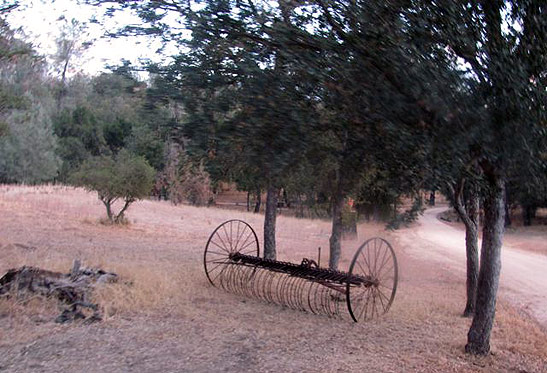 The Lodge at Oak Creek Ranch grounds