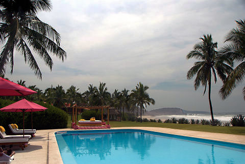 swimming pool by the sea, Las Alamandas