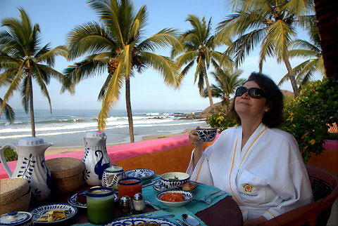 dining at a patio by the sea, Las Alamandas