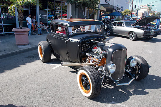 classic car on display at the Route 66 Cruisin' Reunion Festival, Ontario