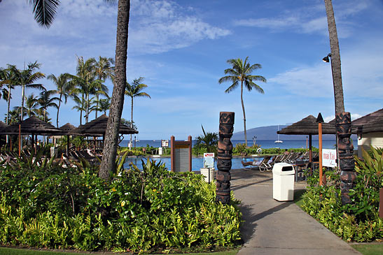 Ka'anapali Beach Resort pool area