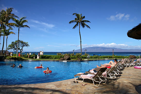Ka'anapali Beach Resort pool