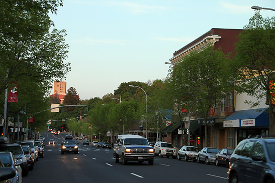 street scene in Pullman, WA