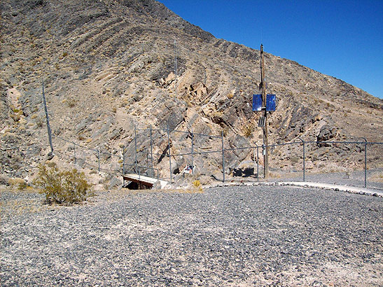 the chain-length fence at the Devil's Hole