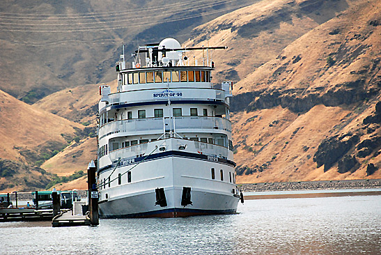 docked river cruise boat on the Columbia River