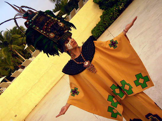 traditional Mayan dancer at Hacienda Tres Rios