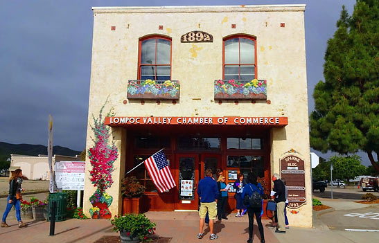 the Lompoc Valley Chamber of Commerce building