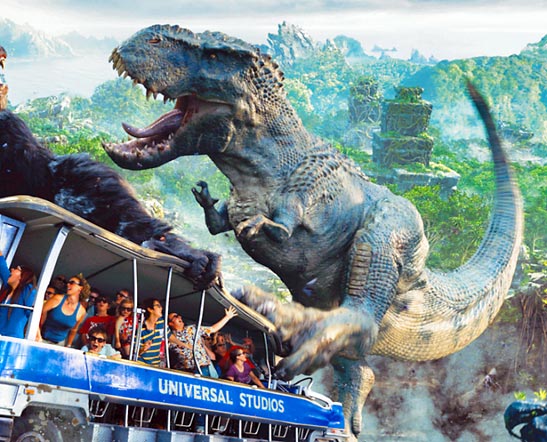 tour to Skull Isand features a fight between King Kong and T-Rex