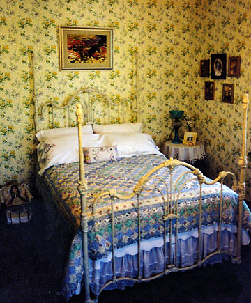 Ameila Earhart's bedroom