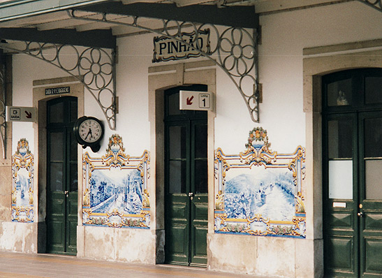 artwork in blue colored tiles, railroad station, Pinhao