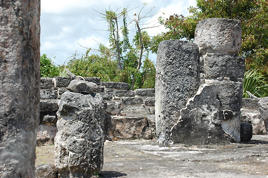 entrance to the center complex, San Gervasio Mayan ruins