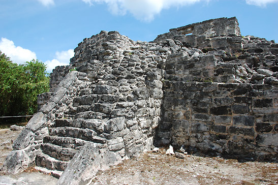 initial staircase at the Roundhouse, San Gervasio Mayan ruins