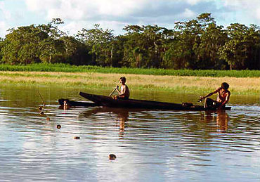 Fishermen on the Rio Yanacuyo