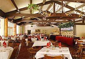 lodge dining at Warner Springs Ranch