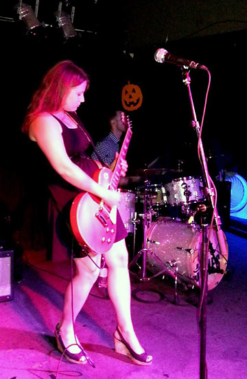 Laura Greenburg on guitar