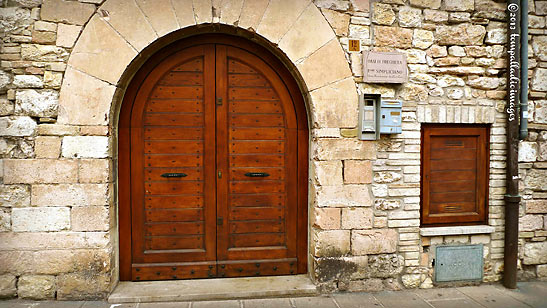 church dor, Assisi