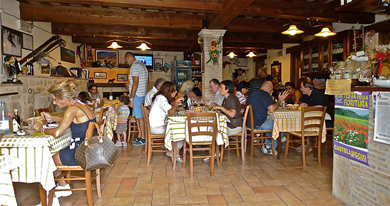 dining at the Locanda de Senari