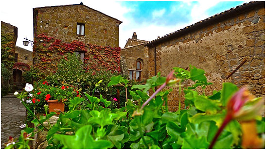 street scene at Civita di Bagnoregio