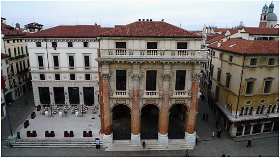 bird's-eye-view of the Loggia del Capitaniato - Vicenza, Italy