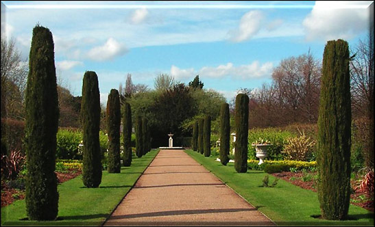 walkway at The Regent's Park, London