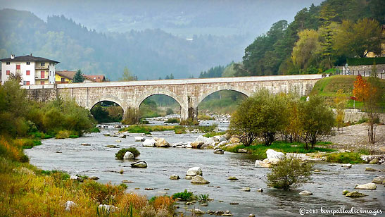 the Ponte Arche (Arched Bridge over the Sarca River